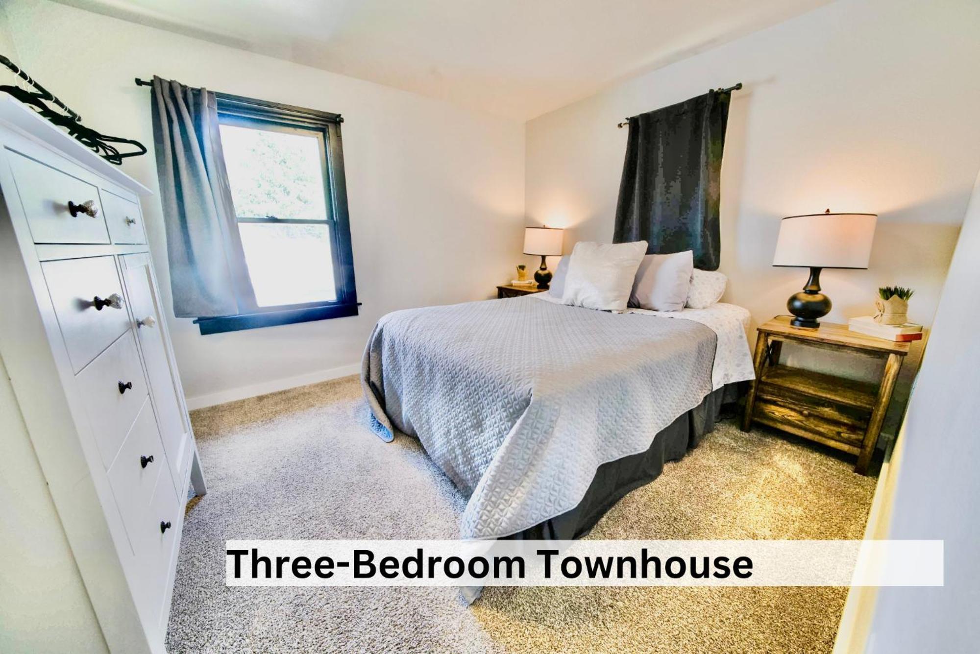 Boutique In Historic Downtown Apartment